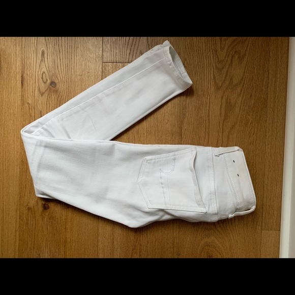 American Eagle Jeans - Picture 1 of 3